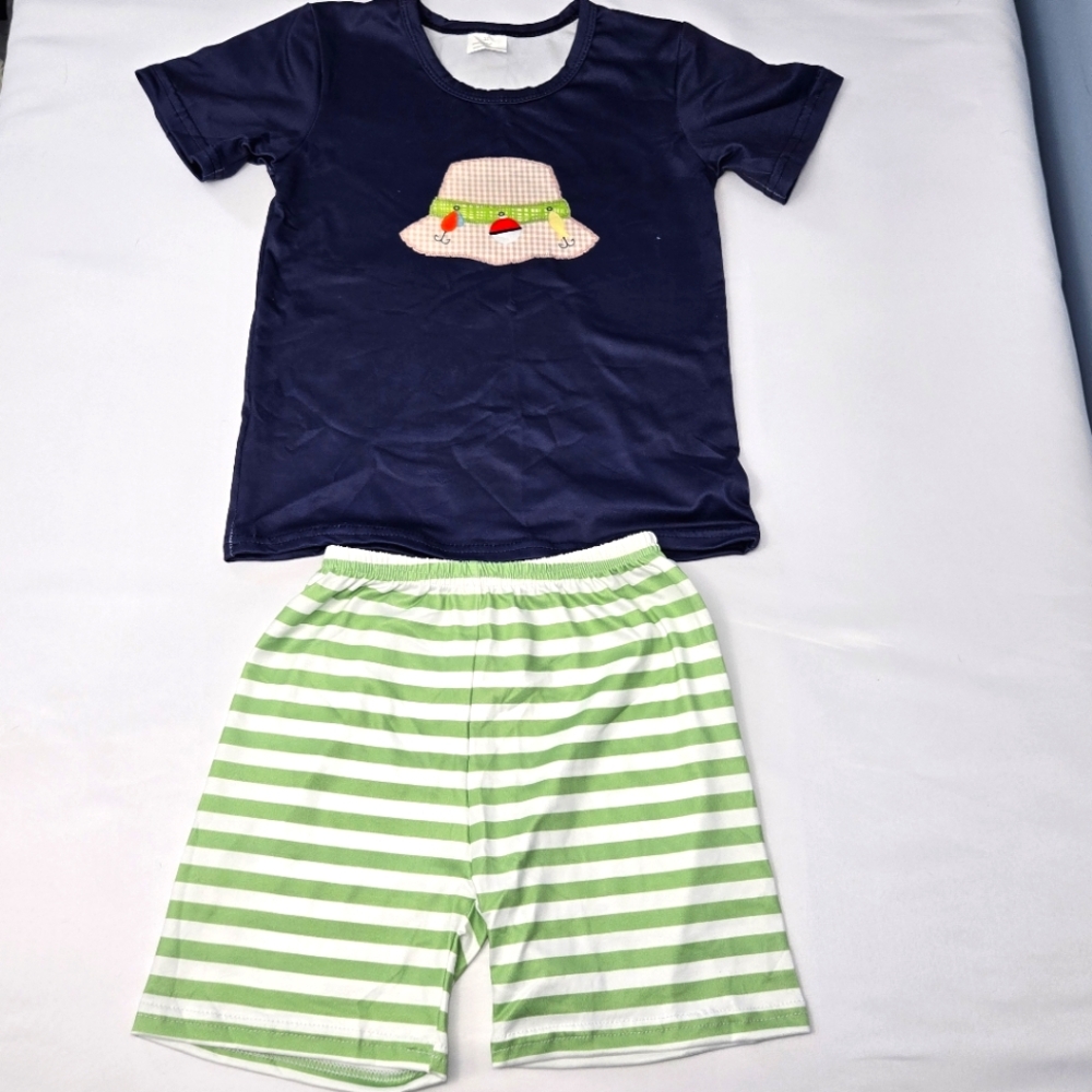 Boys NWOT 2 Piece Outfit Size 5-6T Fishing Design - Picture 1 of 10